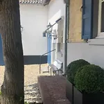 Onder De Linde 팔켄뷔르흐안더횔