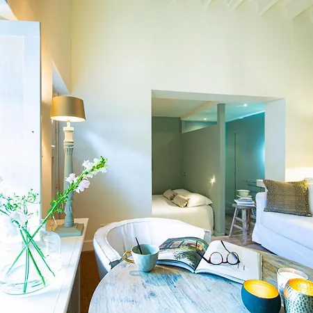 Onder De Linde فندق مبيت وإفطار 3*